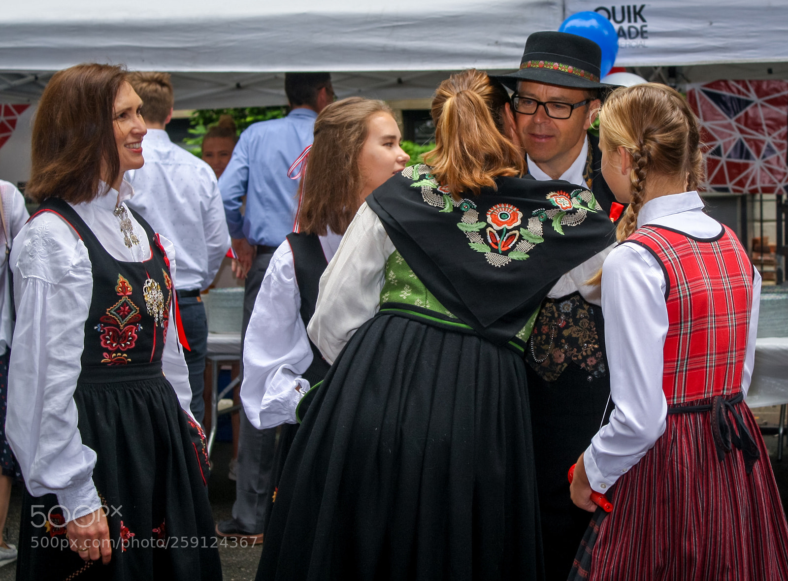 Canon EOS 1000D (EOS Digital Rebel XS / EOS Kiss F) sample photo. May 17 norwegian constitution day 2018 photography