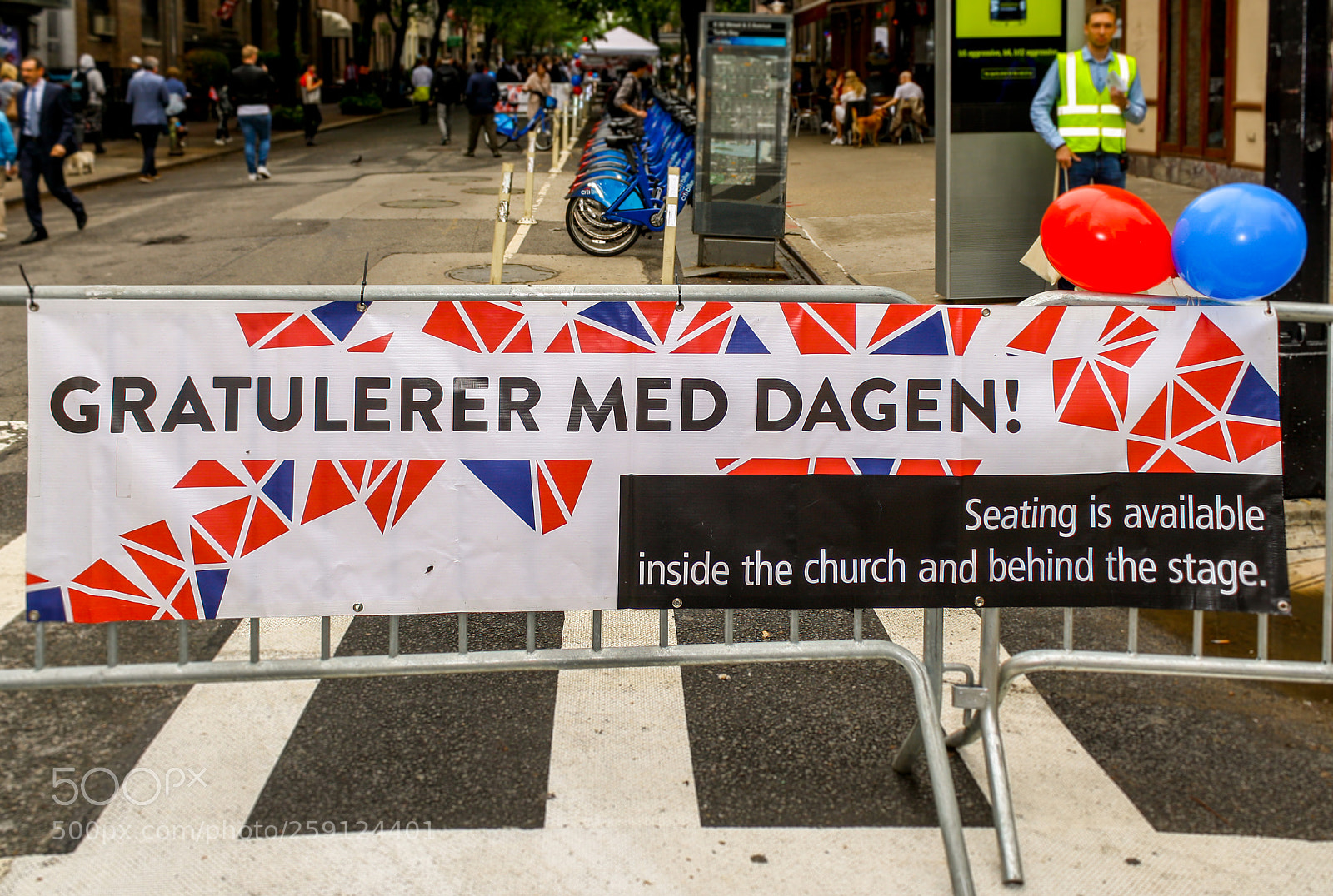 Canon EOS 1000D (EOS Digital Rebel XS / EOS Kiss F) sample photo. May 17 norwegian constitution day 2018 photography