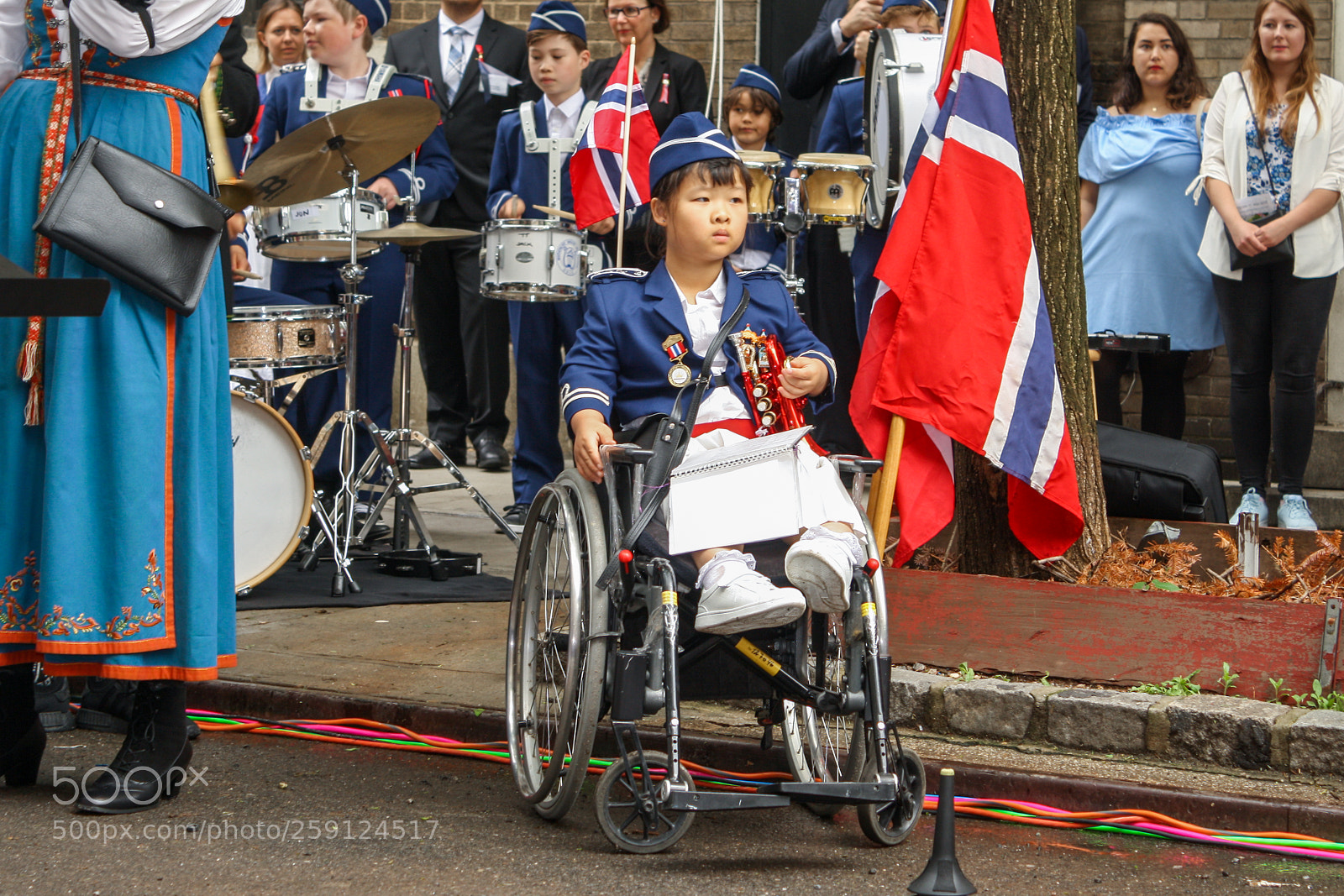 Canon EOS 1000D (EOS Digital Rebel XS / EOS Kiss F) sample photo. May 17 norwegian constitution day 2018 photography