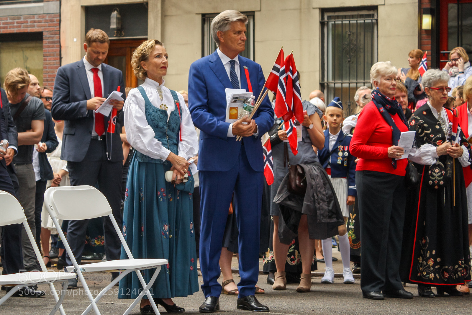 Canon EOS 1000D (EOS Digital Rebel XS / EOS Kiss F) sample photo. May 17 norwegian constitution day 2018 photography