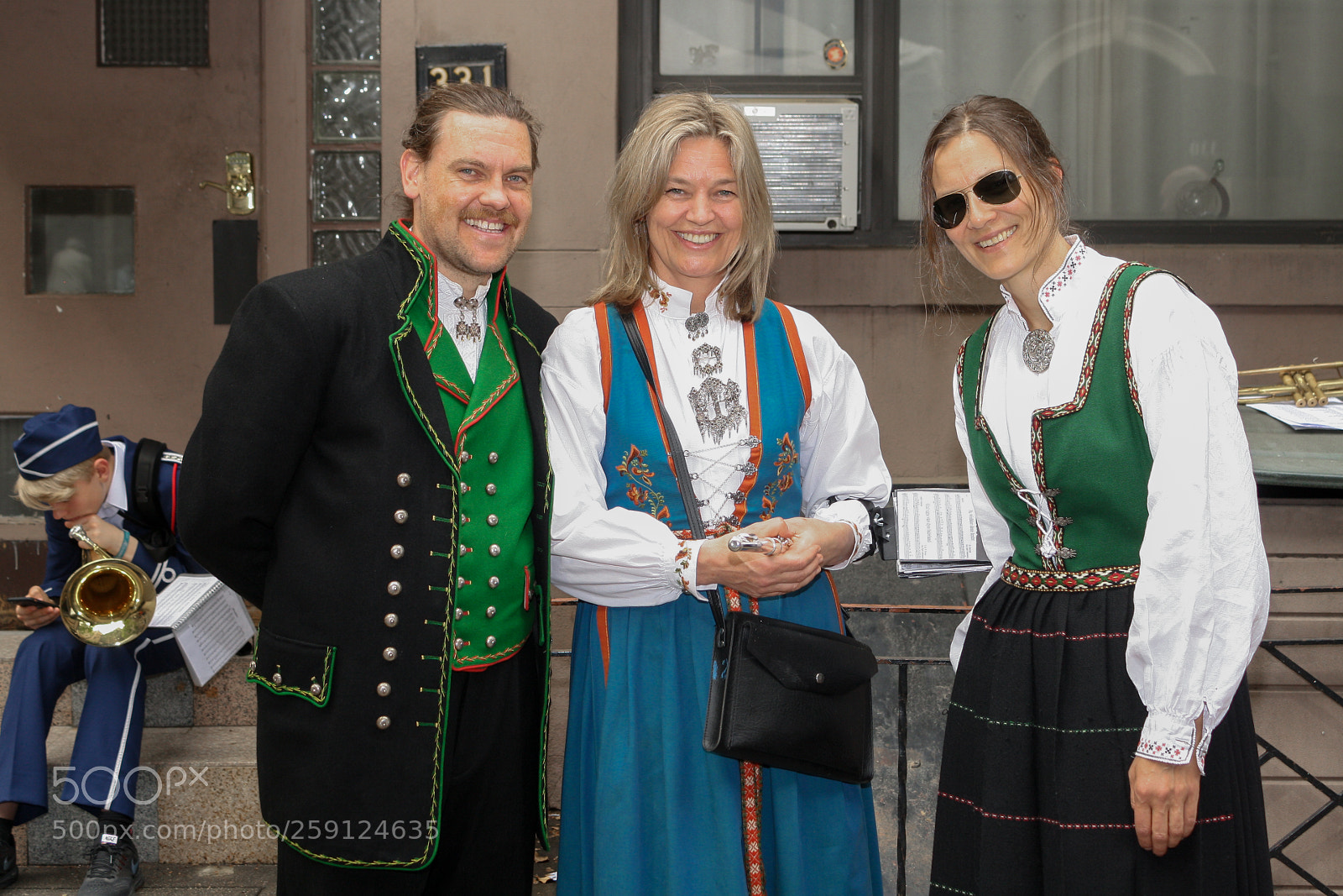 Canon EOS 1000D (EOS Digital Rebel XS / EOS Kiss F) sample photo. May 17 norwegian constitution day 2018 photography