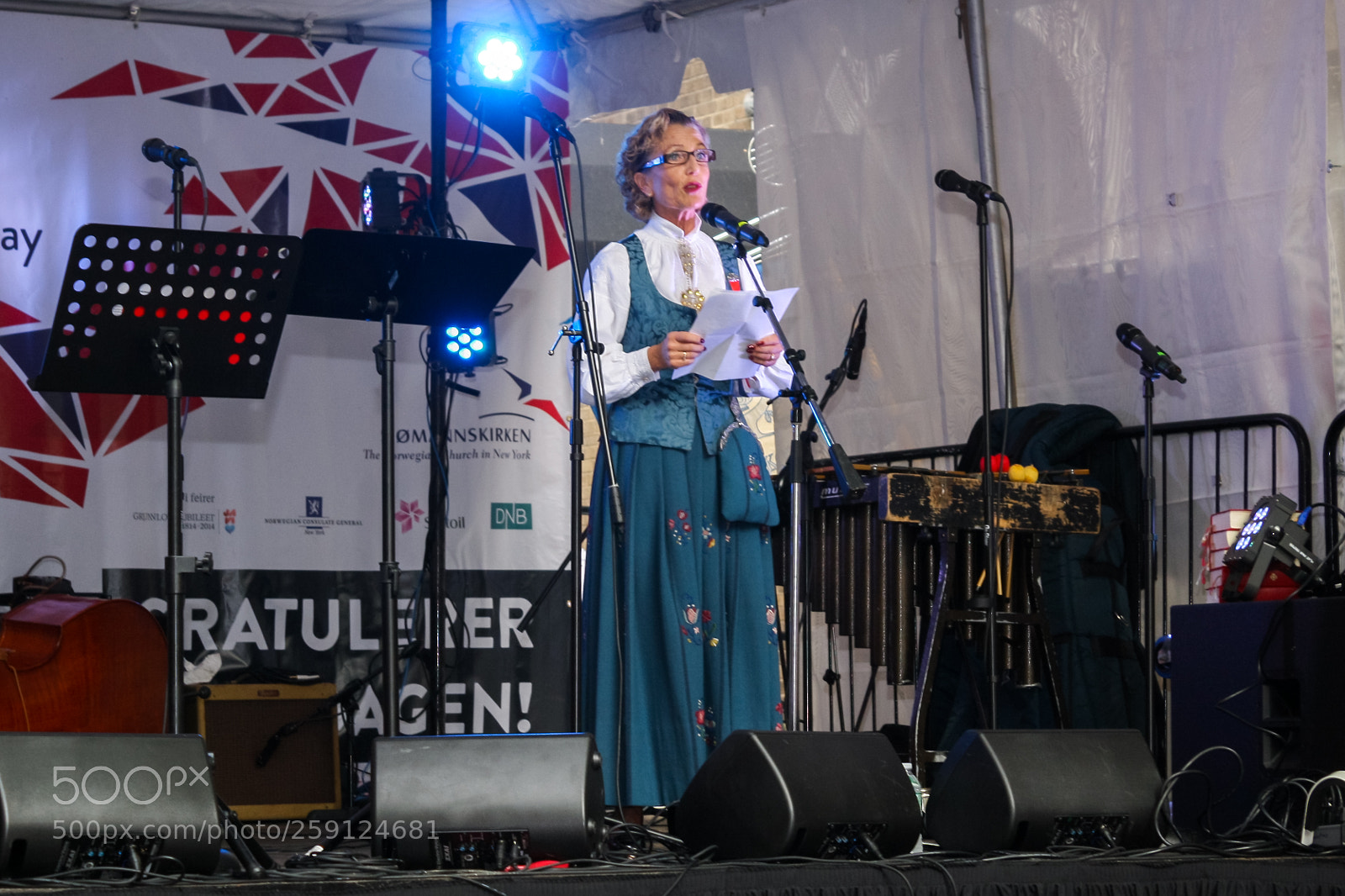 Canon EOS 1000D (EOS Digital Rebel XS / EOS Kiss F) sample photo. May 17 norwegian constitution day 2018 photography