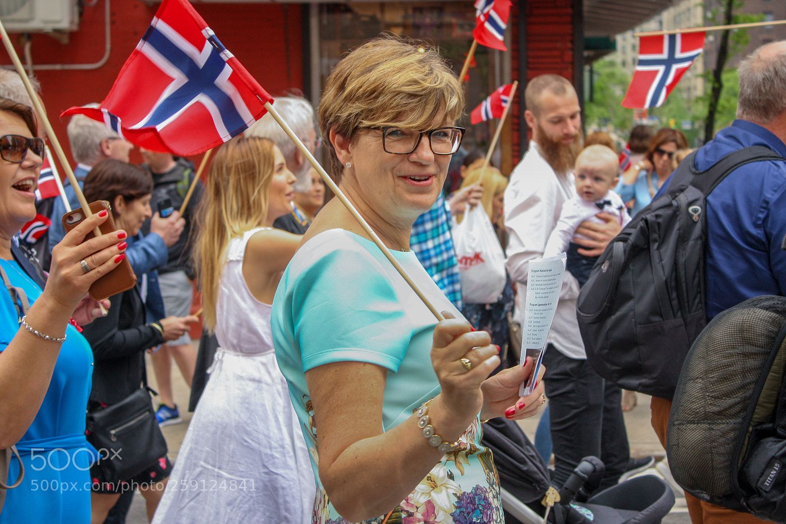 Canon EOS 1000D (EOS Digital Rebel XS / EOS Kiss F) sample photo. May 17 norwegian constitution day 2018 photography