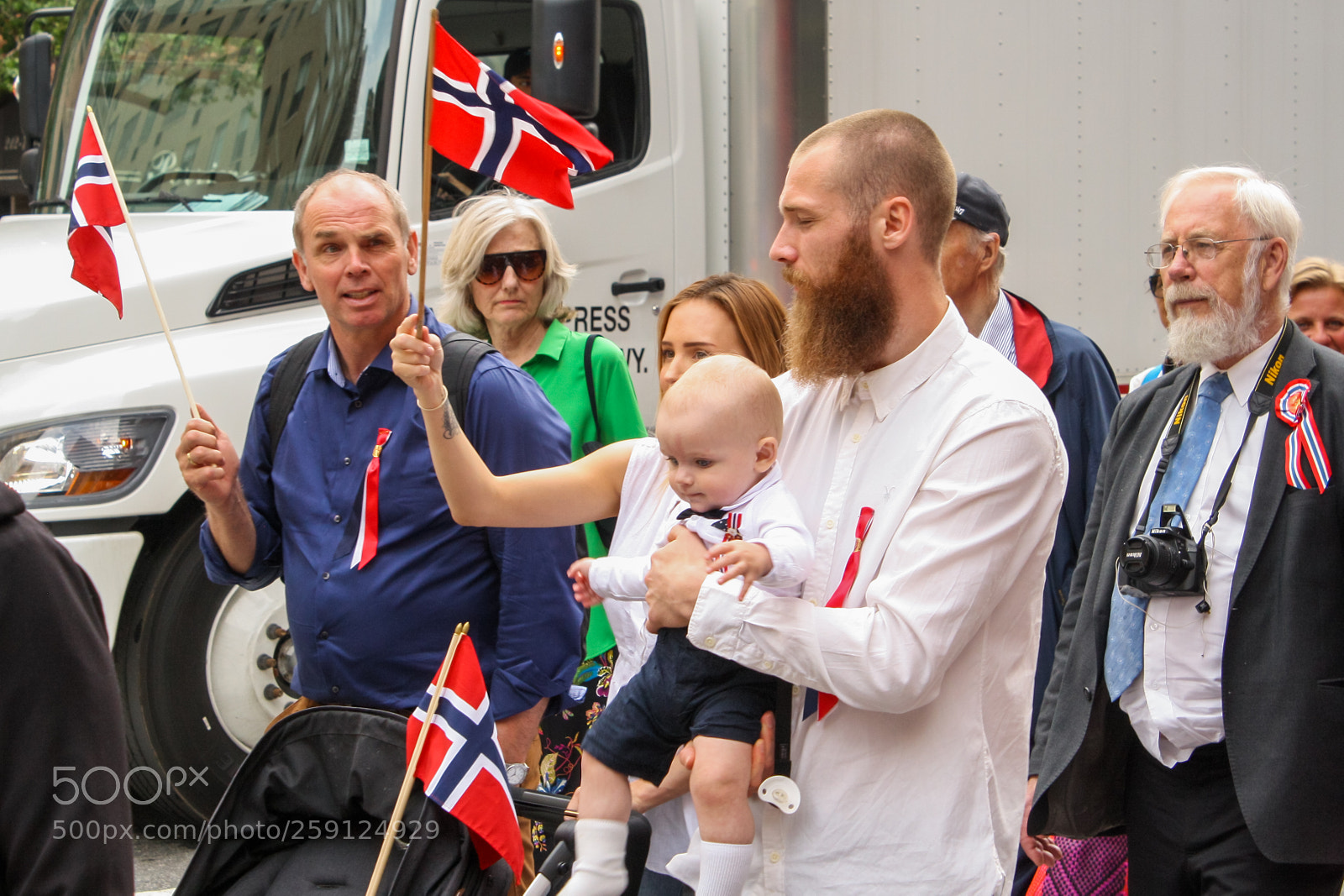 Canon EOS 1000D (EOS Digital Rebel XS / EOS Kiss F) sample photo. May 17 norwegian constitution day 2018 photography