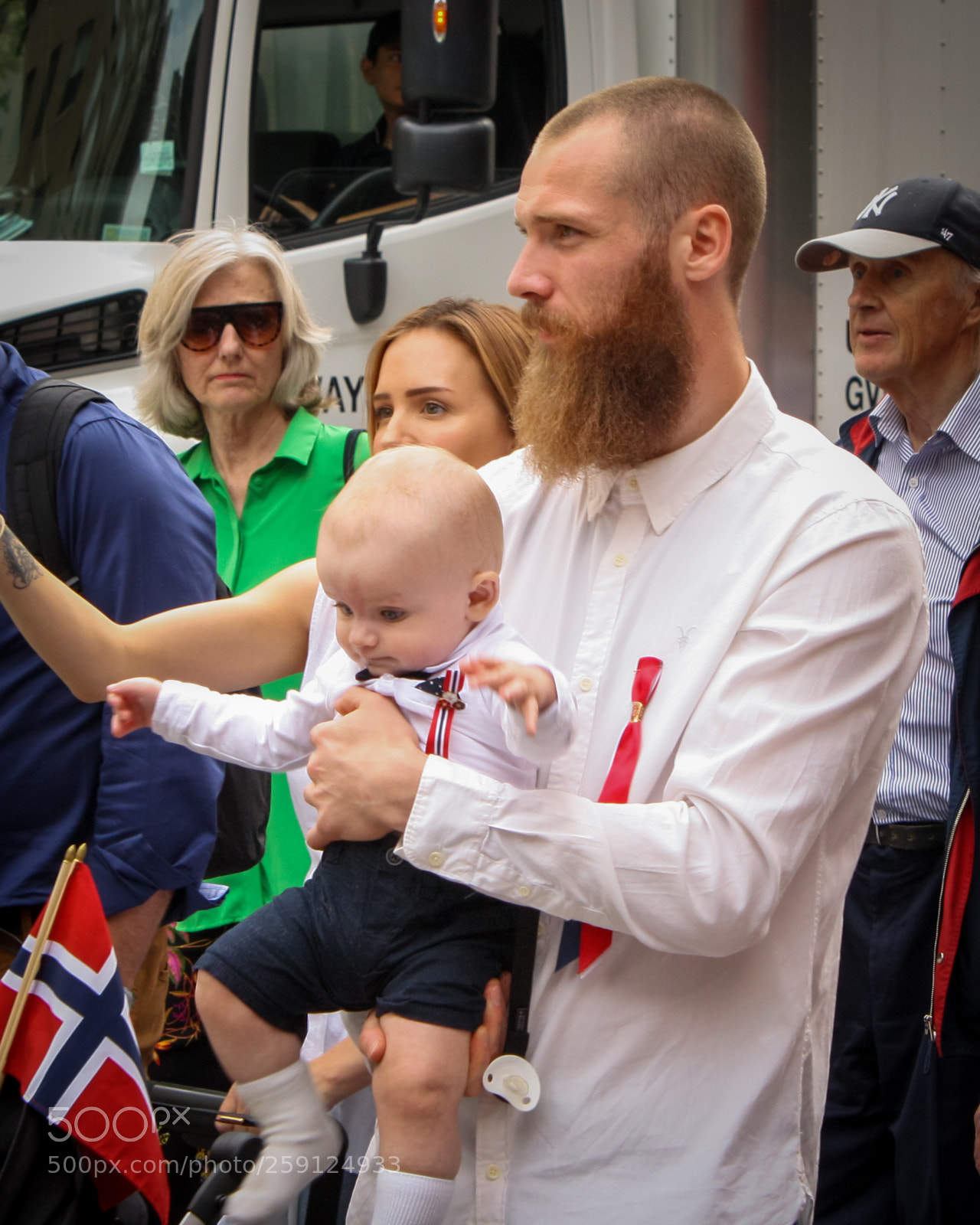Canon EOS 1000D (EOS Digital Rebel XS / EOS Kiss F) sample photo. May 17 norwegian constitution day 2018 photography