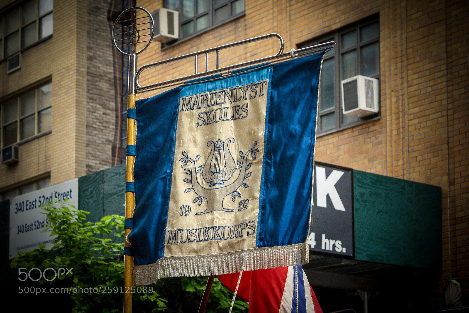 Canon EOS 1000D (EOS Digital Rebel XS / EOS Kiss F) sample photo. May 17 norwegian constitution day 2018 photography