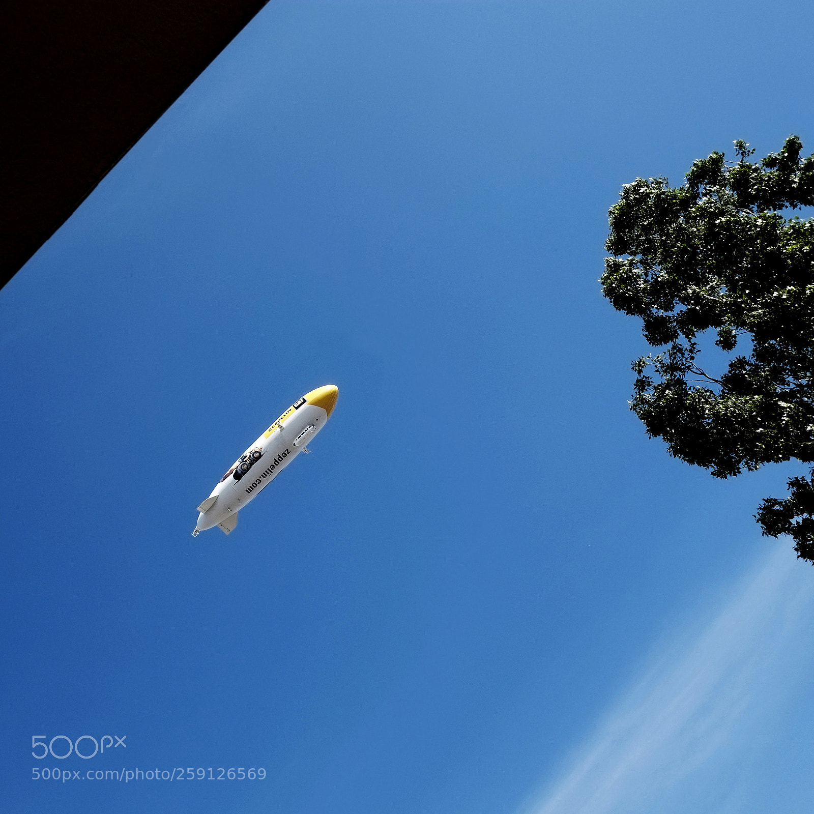 Fujifilm X-E1 sample photo. Zeppelin photography