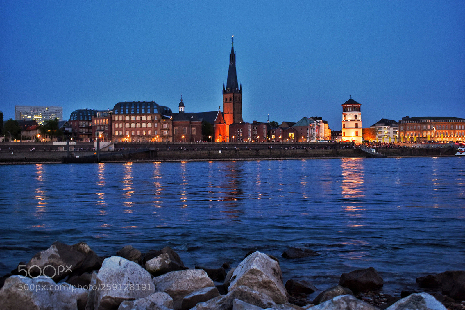 Nikon D5500 sample photo. D sseldorf at night photography