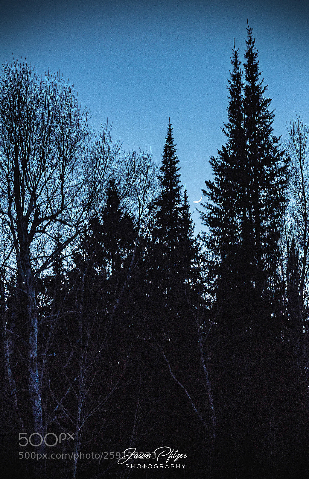 Canon EOS 1300D (EOS Rebel T6 / EOS Kiss X80) sample photo. Sliver moon photography