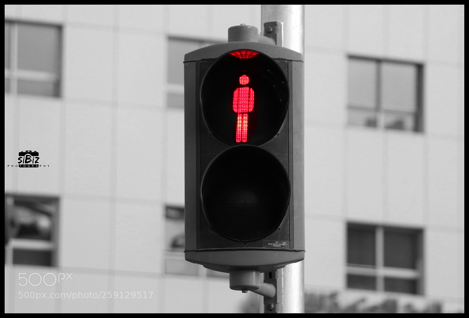 Canon EOS 77D (EOS 9000D / EOS 770D) sample photo. Traffic light signals photography