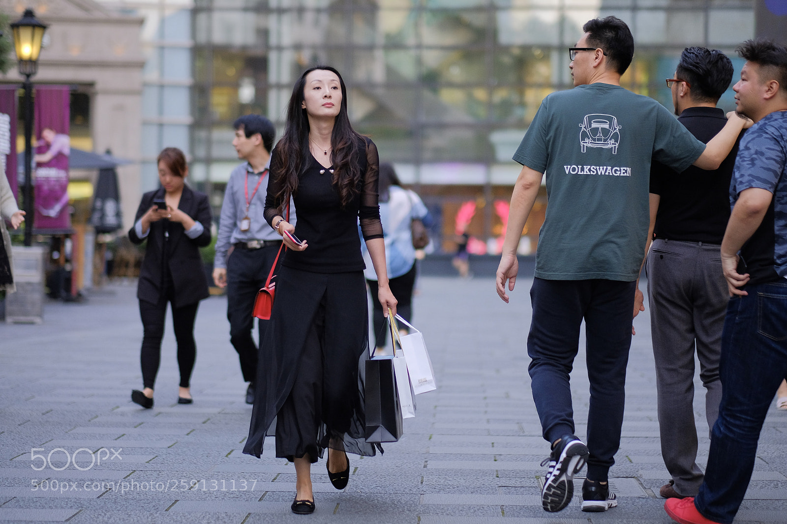Fujifilm X-E3 sample photo. Lady in black photography