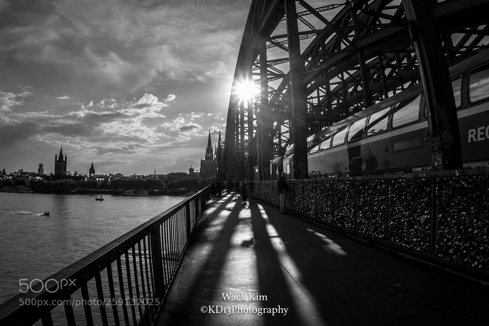 Nikon D5300 sample photo. Shadows and sunlight photography