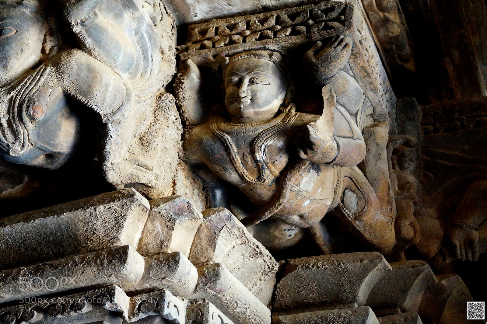 Sony SLT-A58 sample photo. Temple roof desigh khajuraho photography