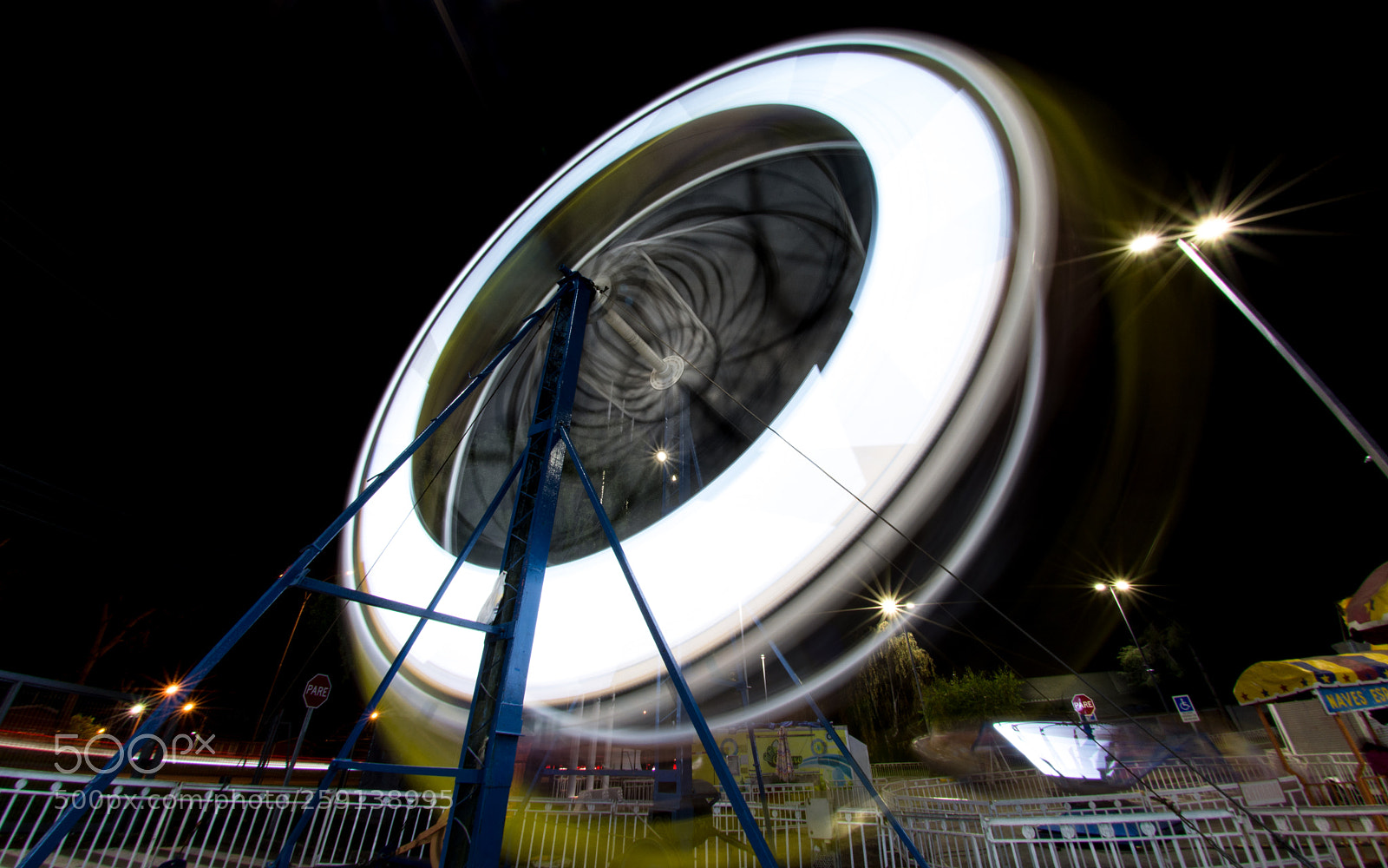 Nikon D7200 sample photo. Amusement park in motion photography
