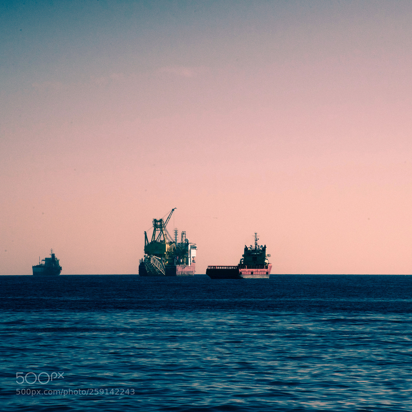 Nikon D610 sample photo. Ships photography
