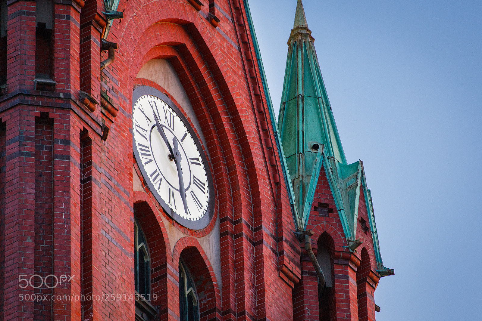 Canon EOS 5D Mark II sample photo. Clock tower photography