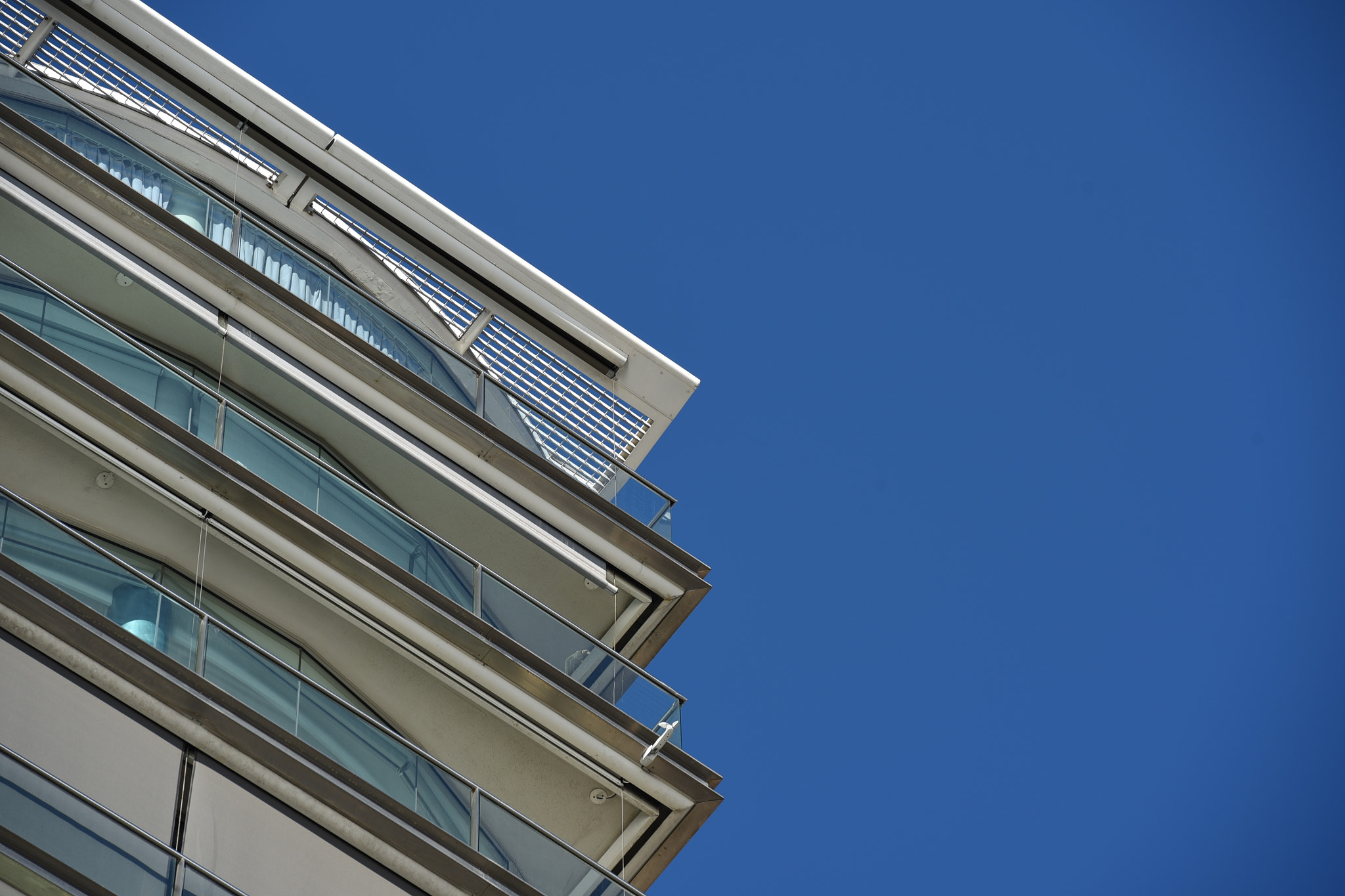 Nikon AF-S Nikkor 70-200mm F2.8G ED VR II sample photo. Edge photography