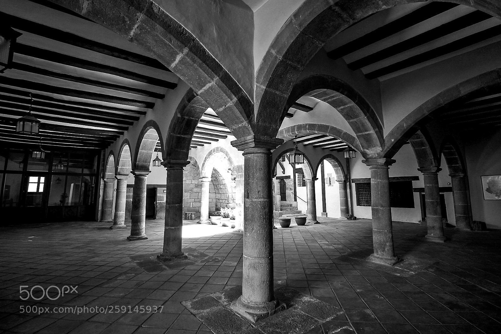 Canon EOS 60D sample photo. Cloister photography