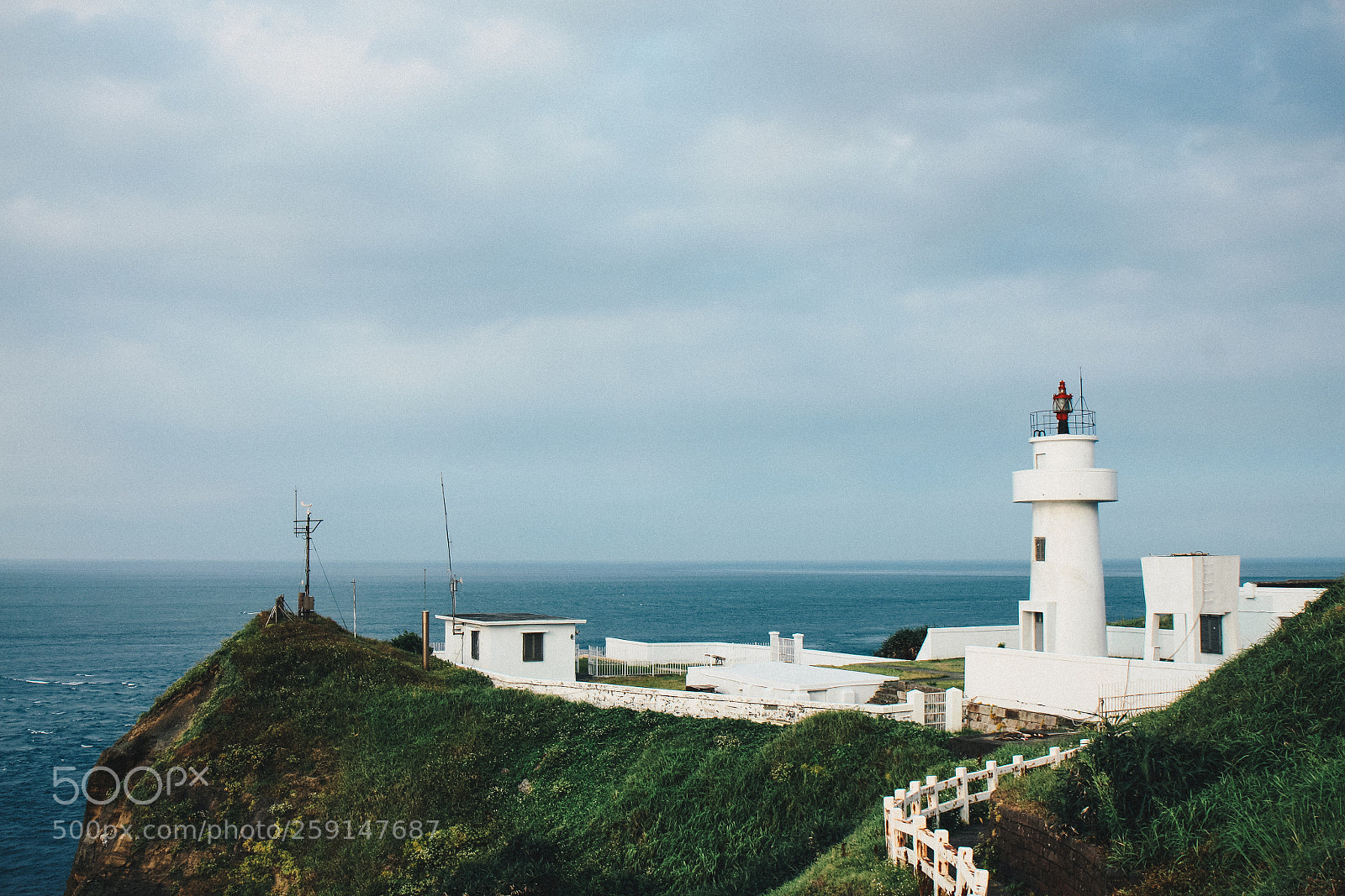 Canon EOS 500D (EOS Rebel T1i / EOS Kiss X3) sample photo. Bitoucape lighthouse photography