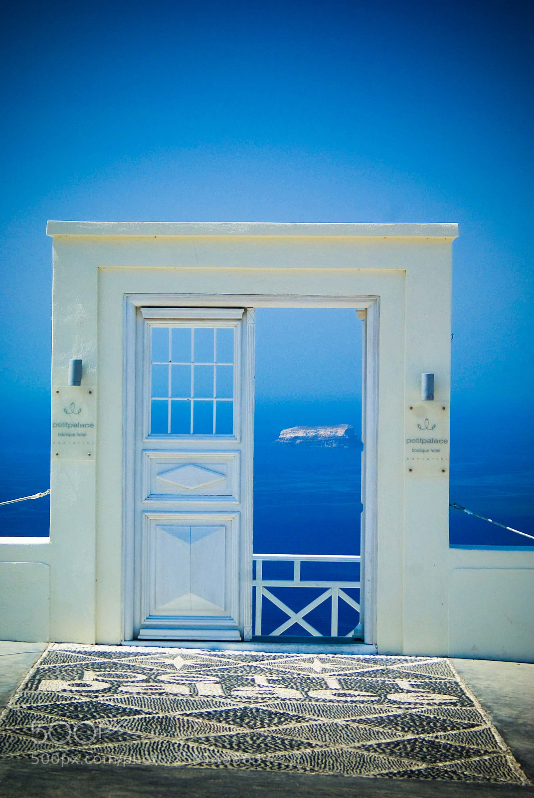 Sony Alpha DSLR-A300 sample photo. Open the door photography