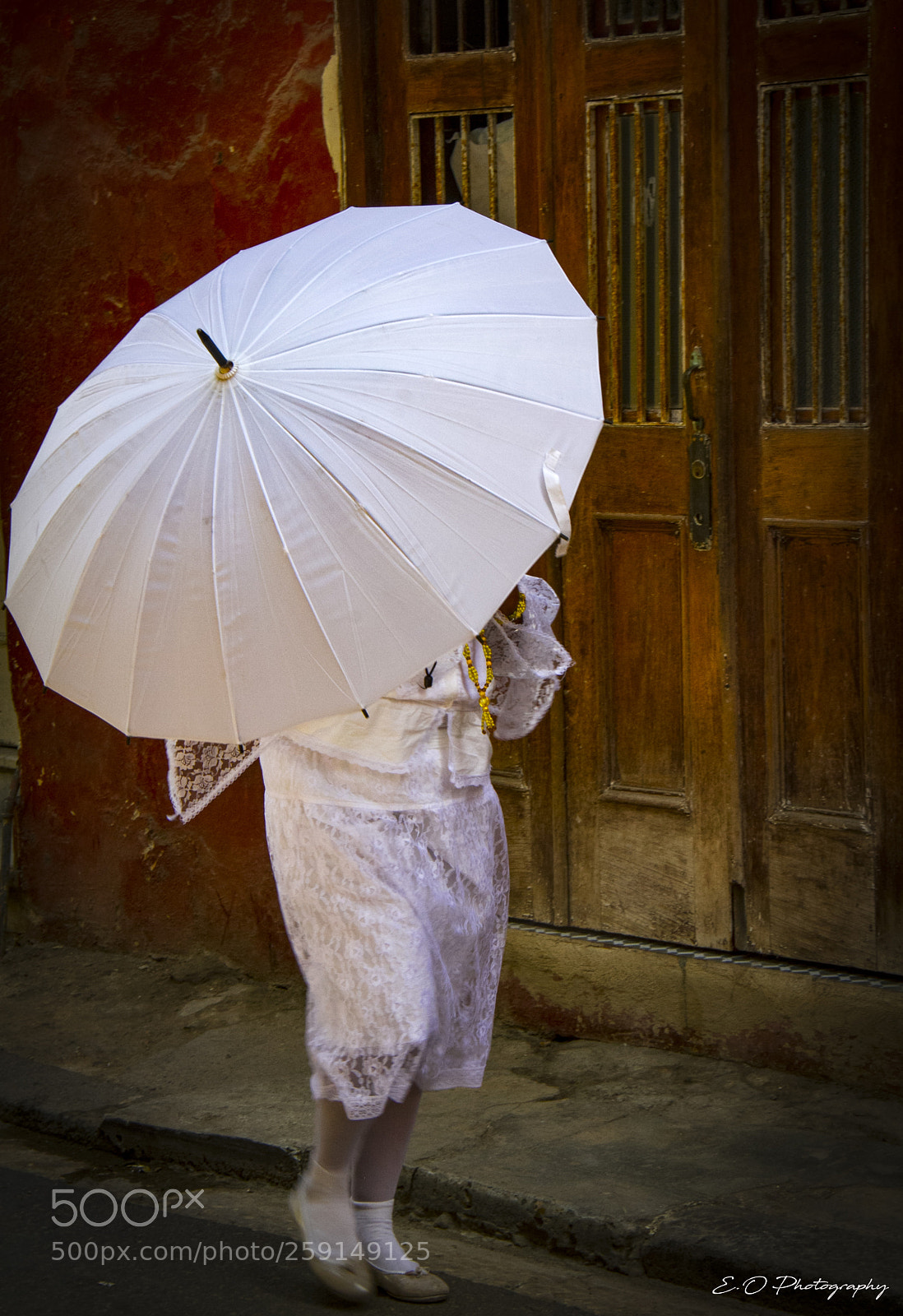 Canon EOS 7D sample photo. Ladyinwhite photography