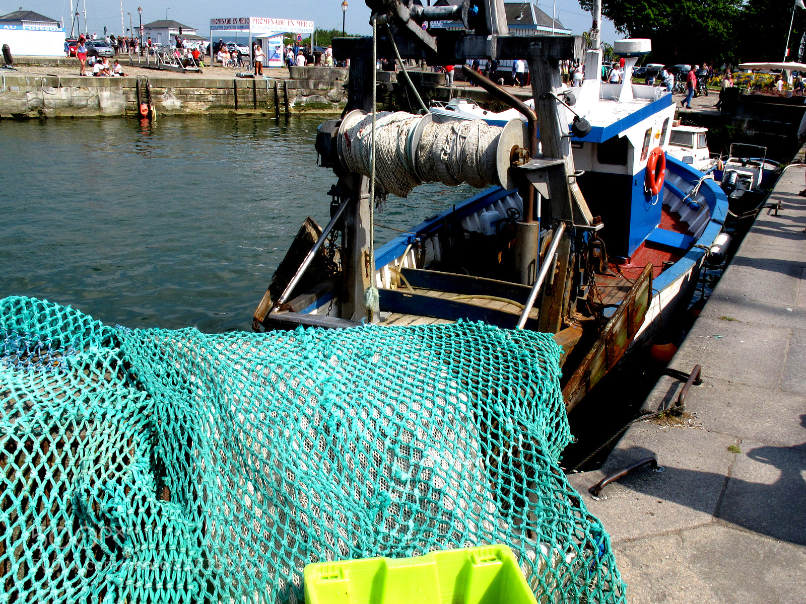 Canon PowerShot G11 sample photo. Honfleur fishing boat photography