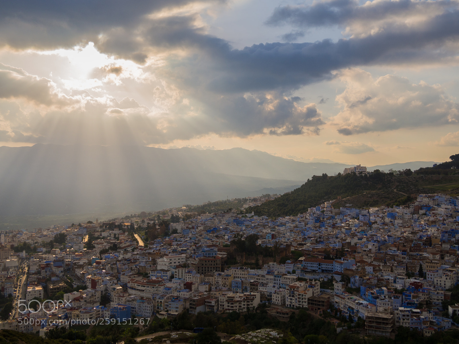 Olympus OM-D E-M10 II sample photo. Breaking through the clouds photography