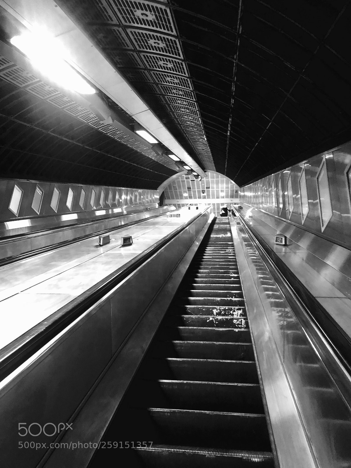 Apple iPhone 8 Plus sample photo. Down in the tube photography