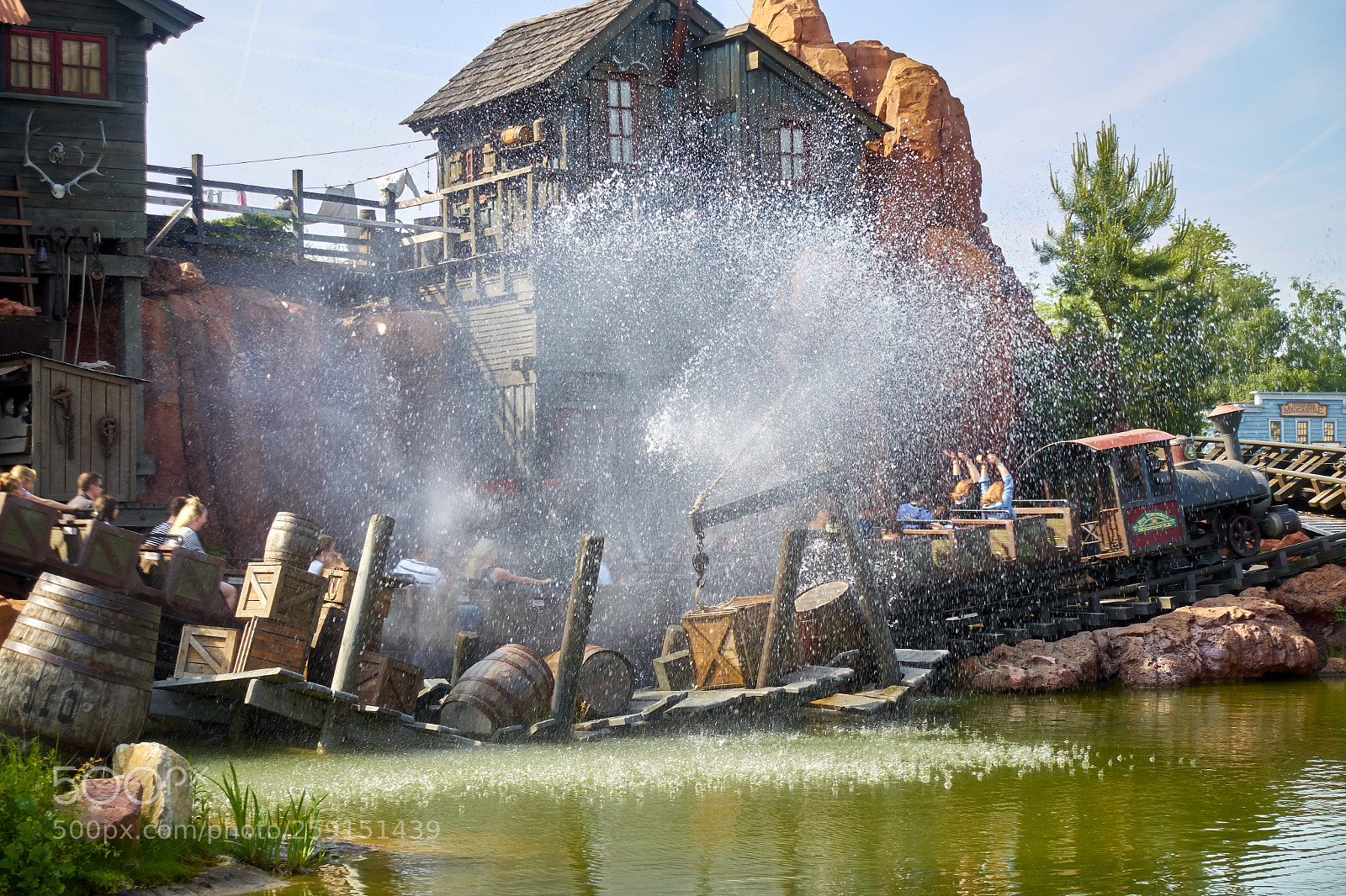 Sony Cyber-shot DSC-RX100 III sample photo. Disneyland paris photography