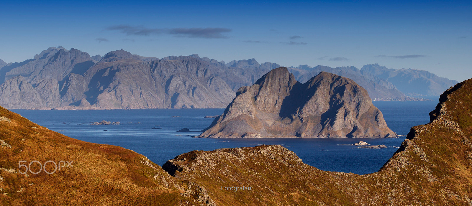 Canon EOS-1D Mark III sample photo. Lofoten view from værøya. photography