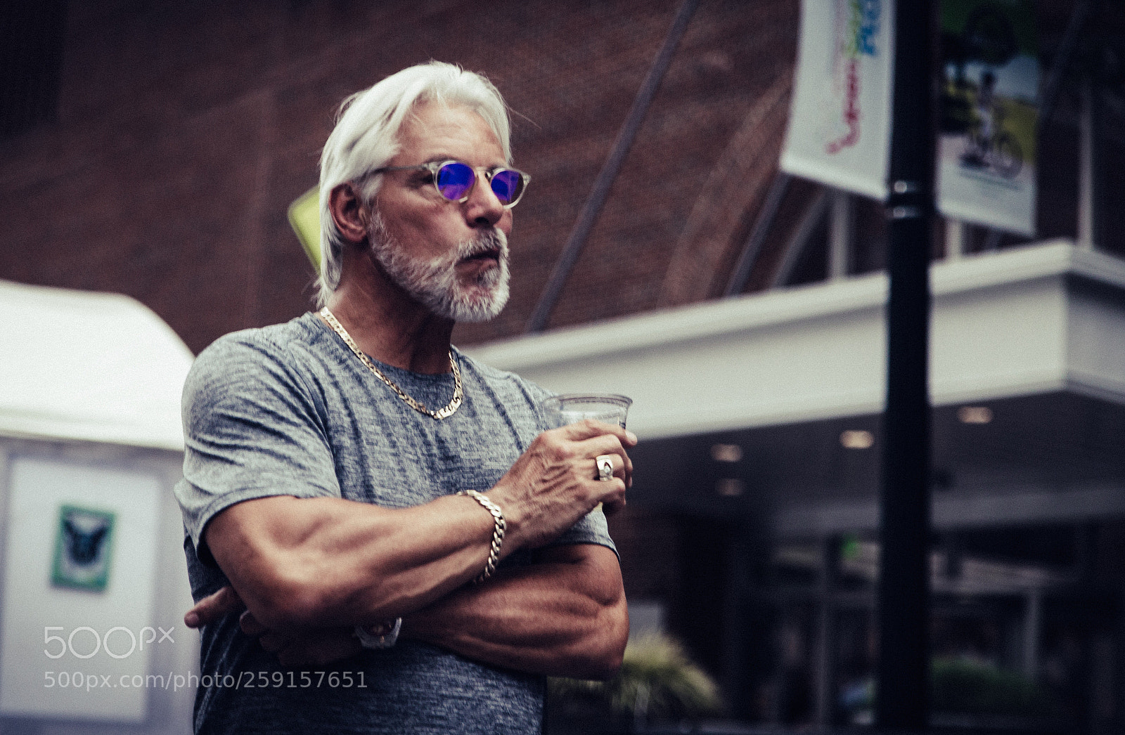 Canon EOS 6D Mark II sample photo. Drink in hand photography