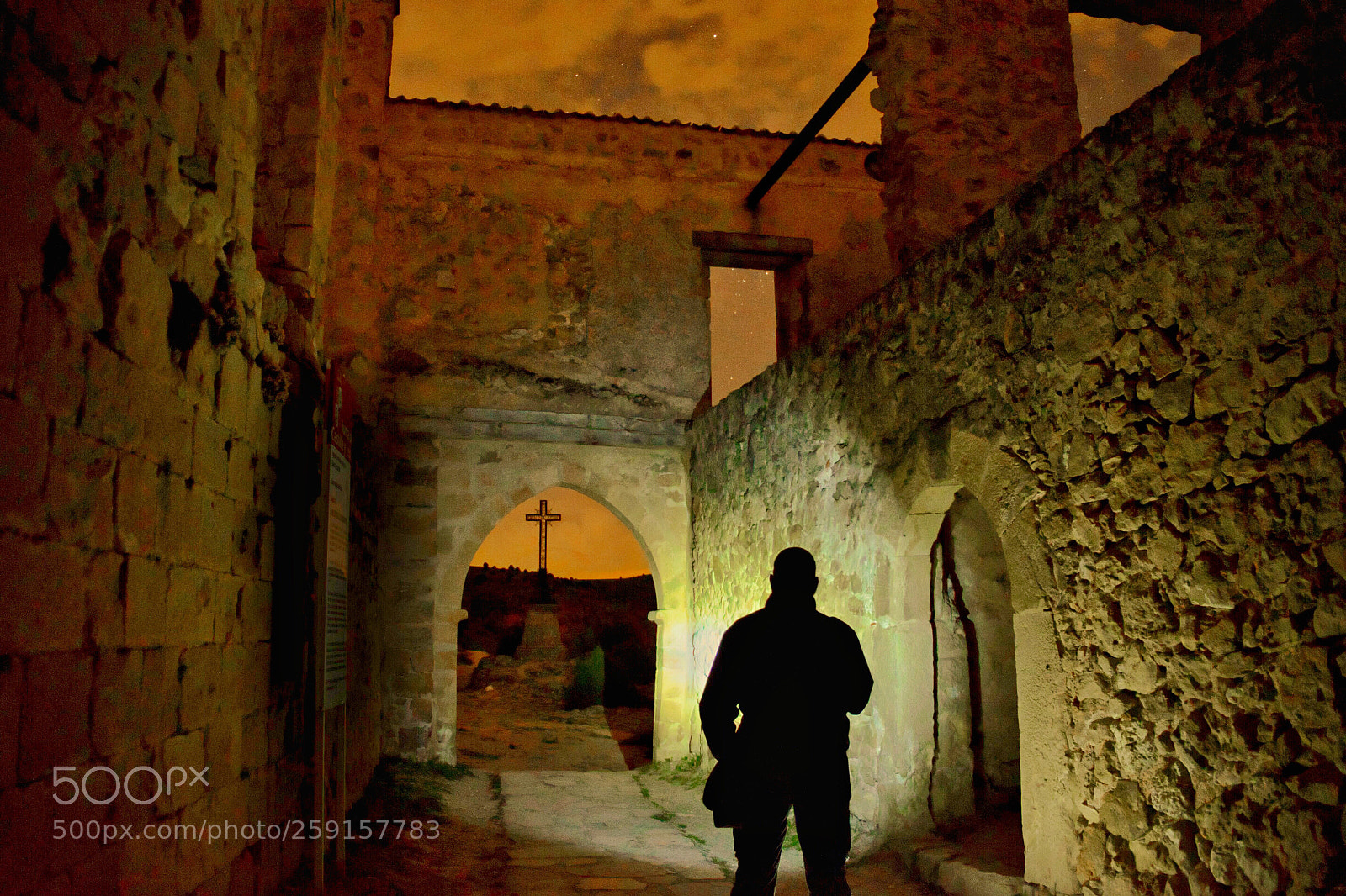 Fujifilm X-T1 sample photo. Buscando luz en la photography