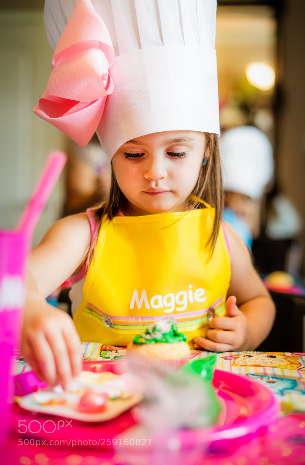 Sony a7R III sample photo. Maggie making cupcakes photography