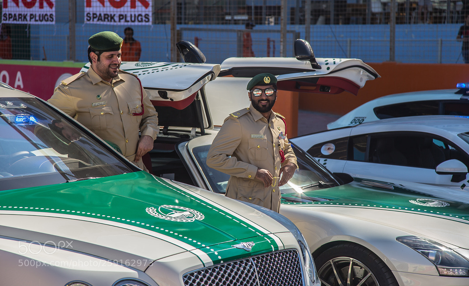 Canon EOS 6D sample photo. Policing the dubai 24h photography