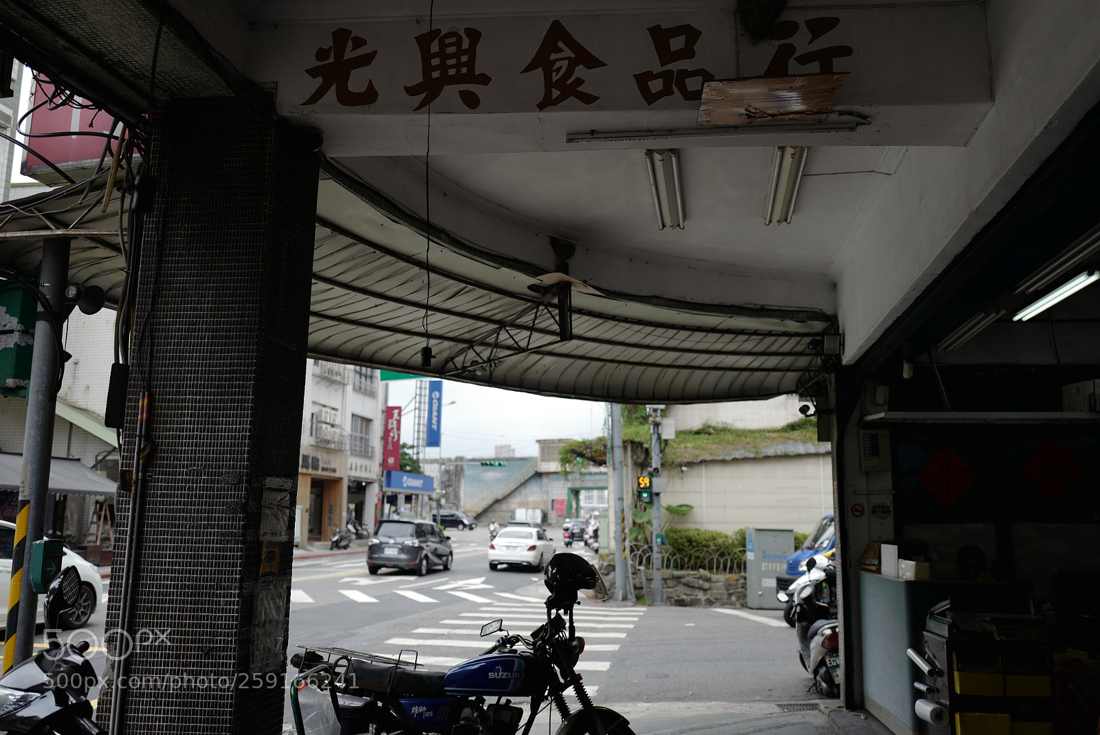 Leica Q (Typ 116) sample photo. 光興食品行 photography