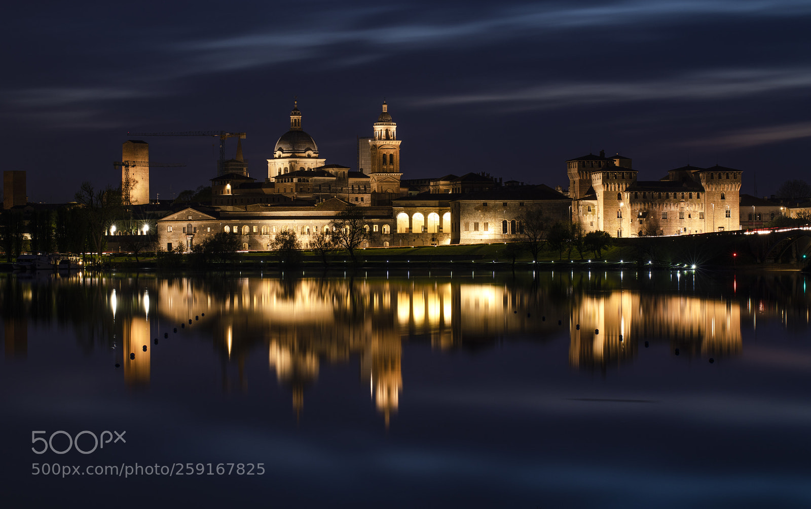 Canon EOS 5D Mark IV sample photo. Blue hour in mantova photography