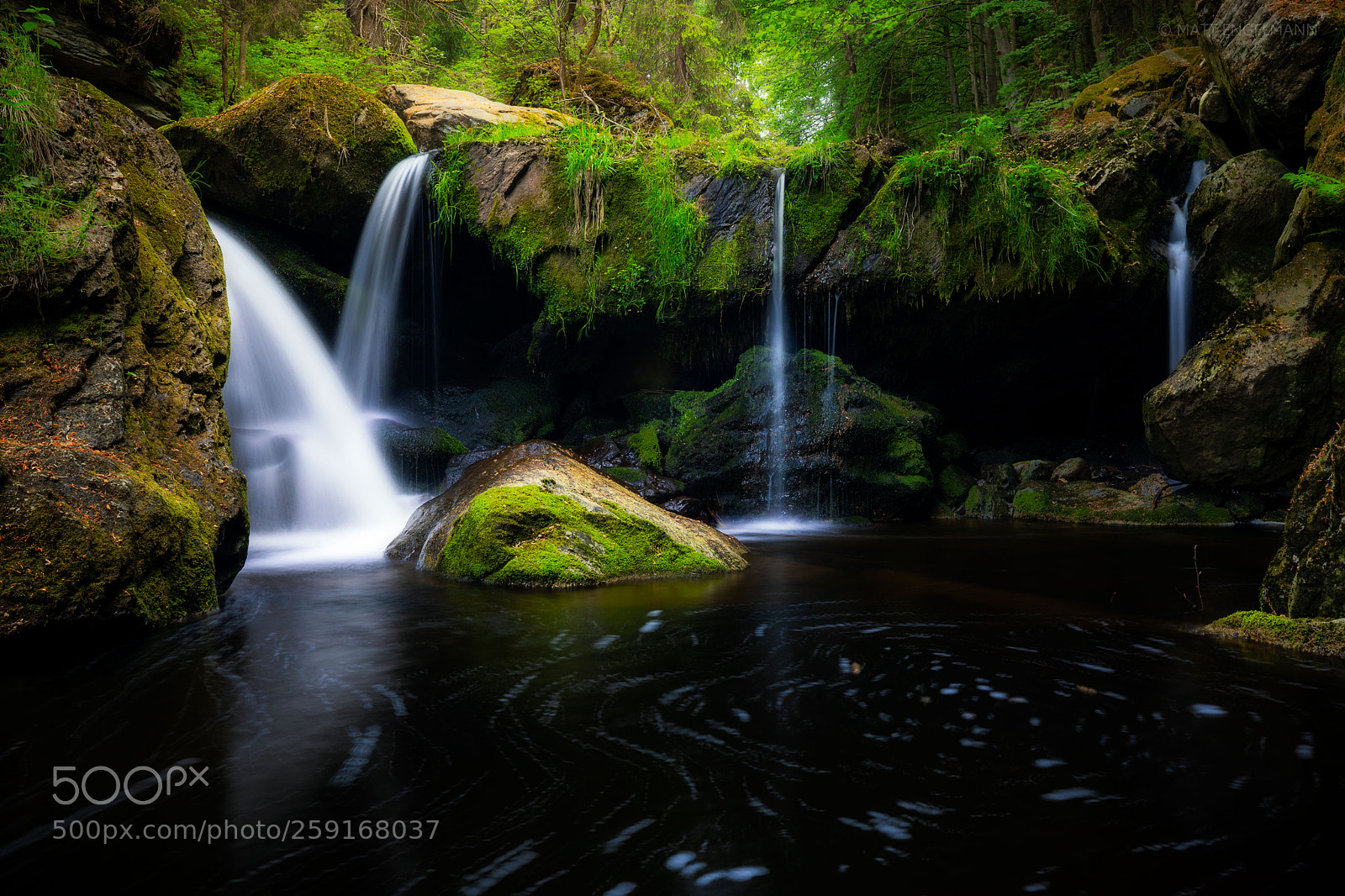 Canon EOS 5D Mark IV sample photo. Waterfalls photography