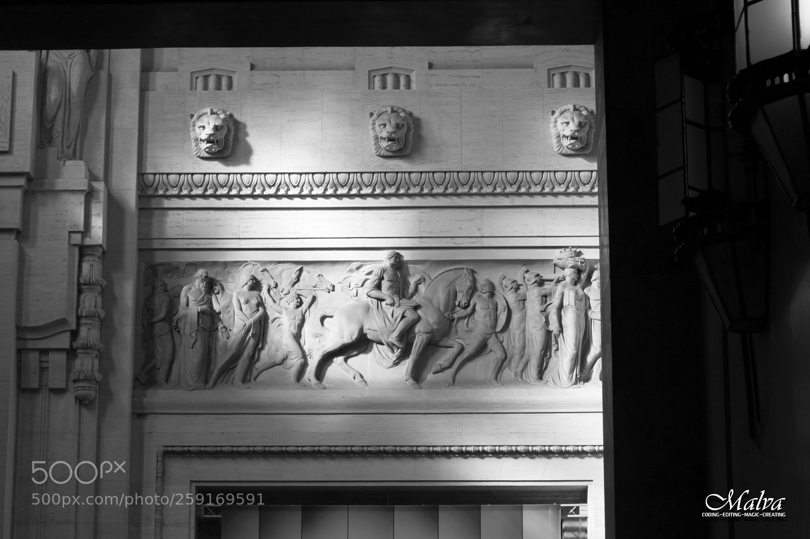Canon EOS 40D sample photo. Bassorilevi in stazione photography