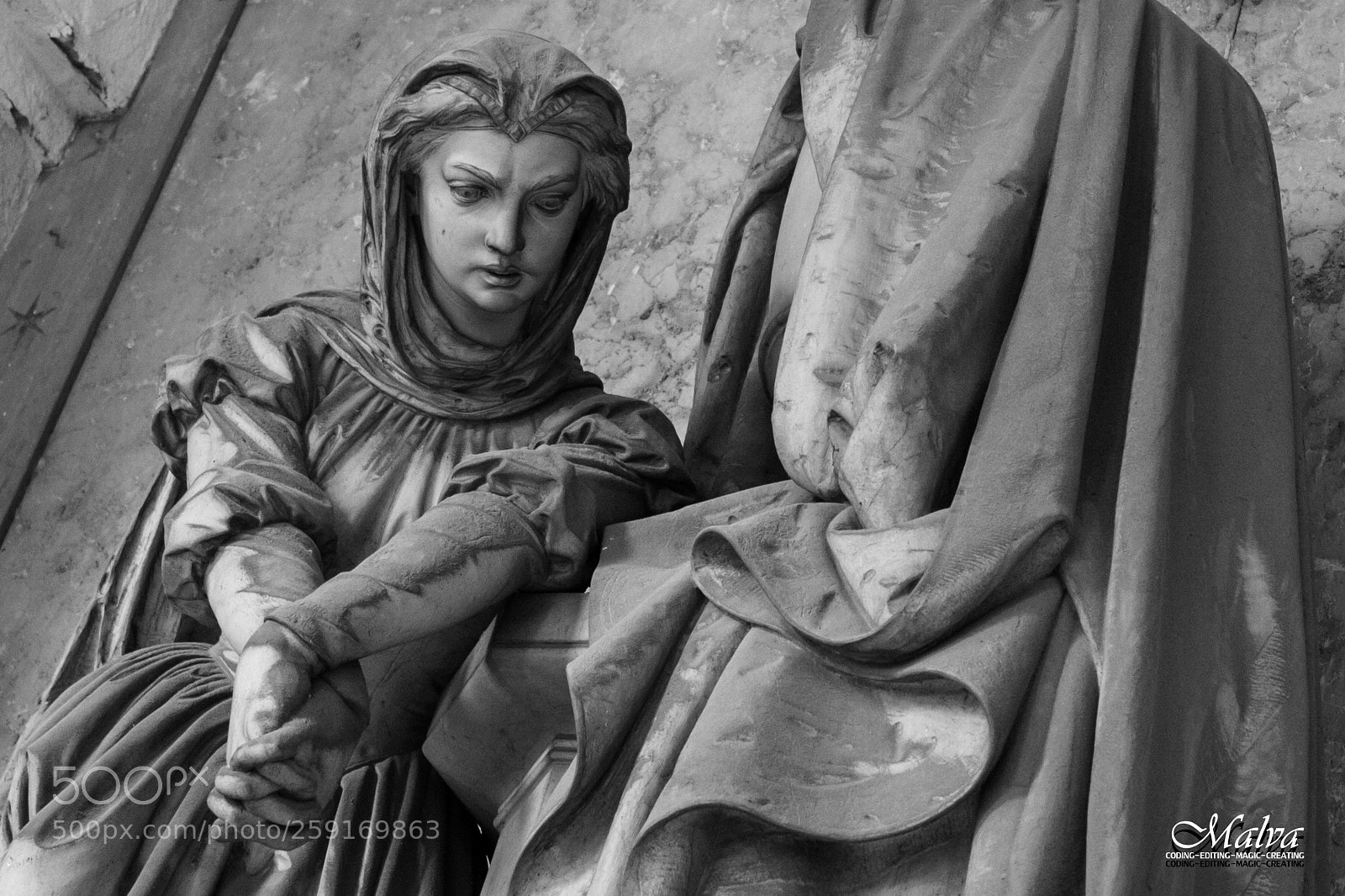 Canon EOS 40D sample photo. Widow with husband's funeral photography