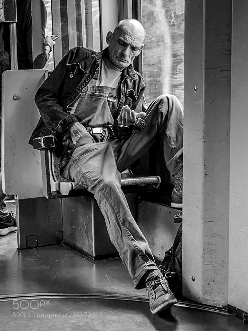 HUAWEI CLT-L29 sample photo. Worker man photography