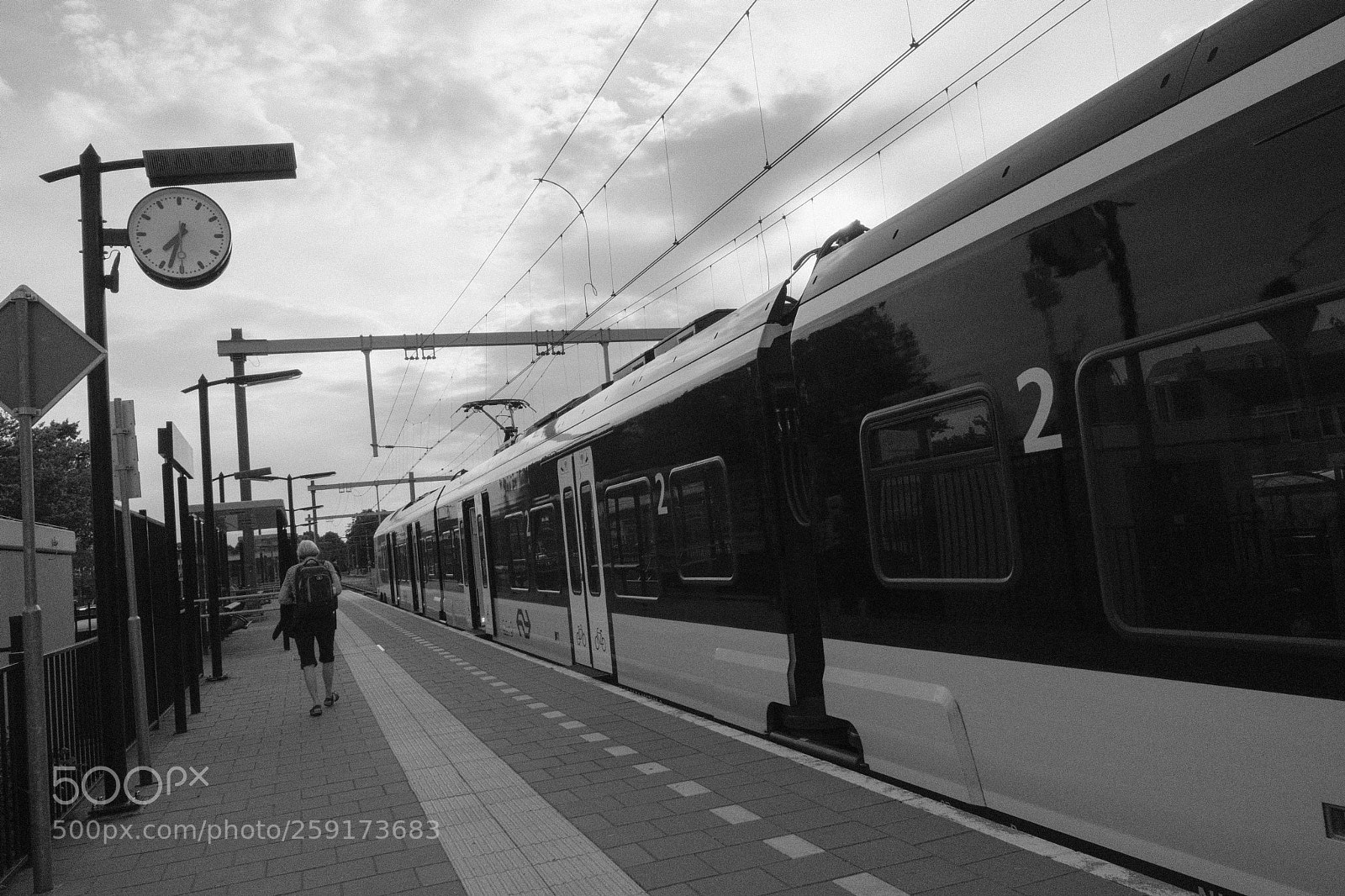 Fujifilm X-H1 sample photo. Train ride back home photography