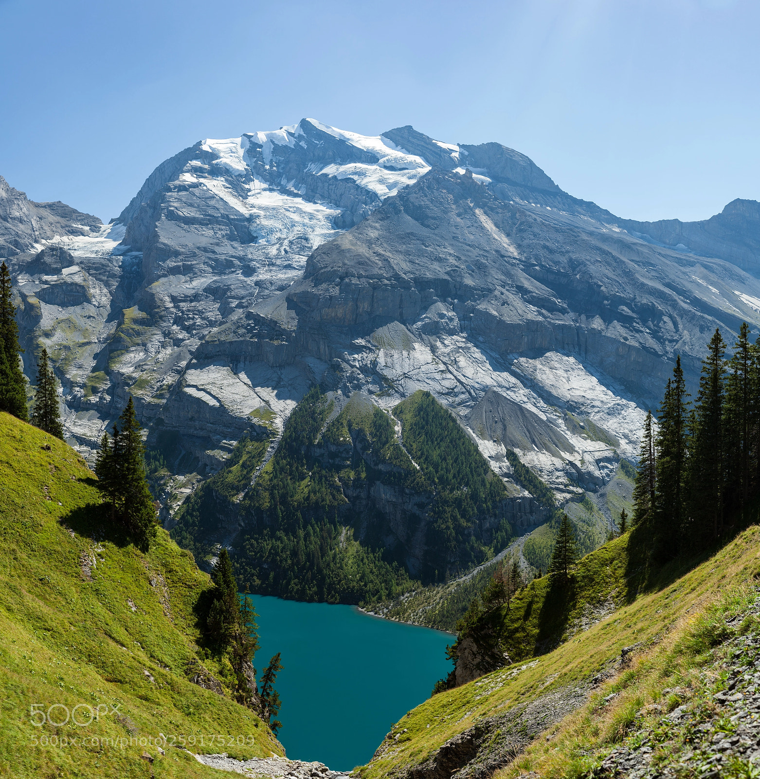 Canon EOS 5D Mark II sample photo. Doldenhorn and oeschinensee photography