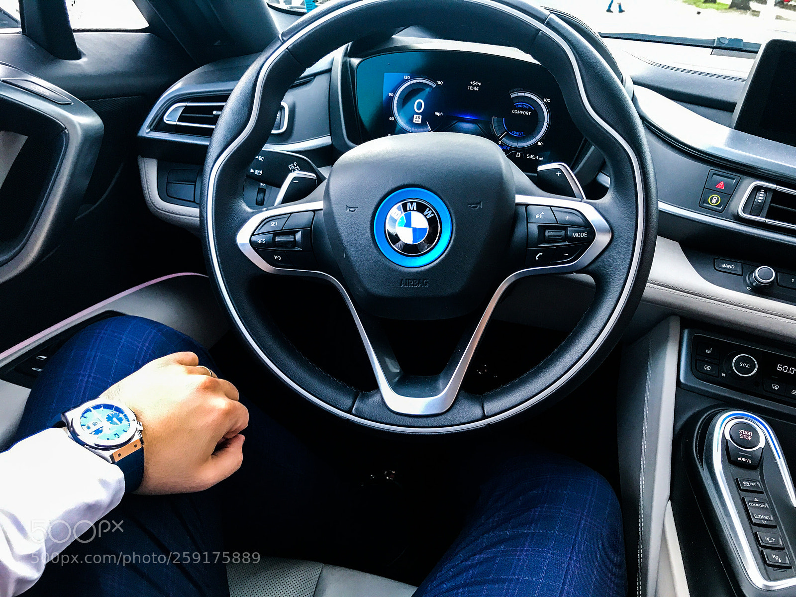 Apple iPhone 7 sample photo. In the bmw i8 photography