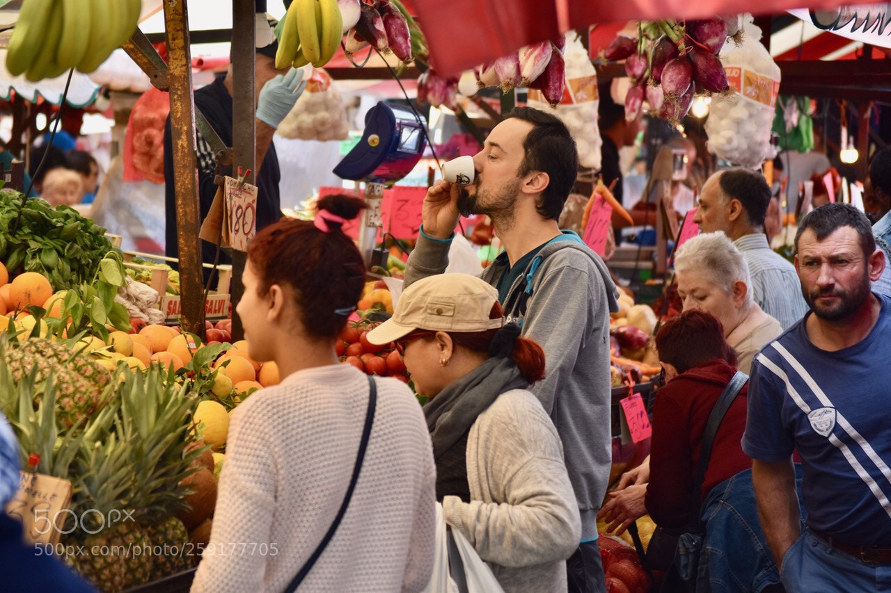 Nikon D5600 sample photo. Torino market photography