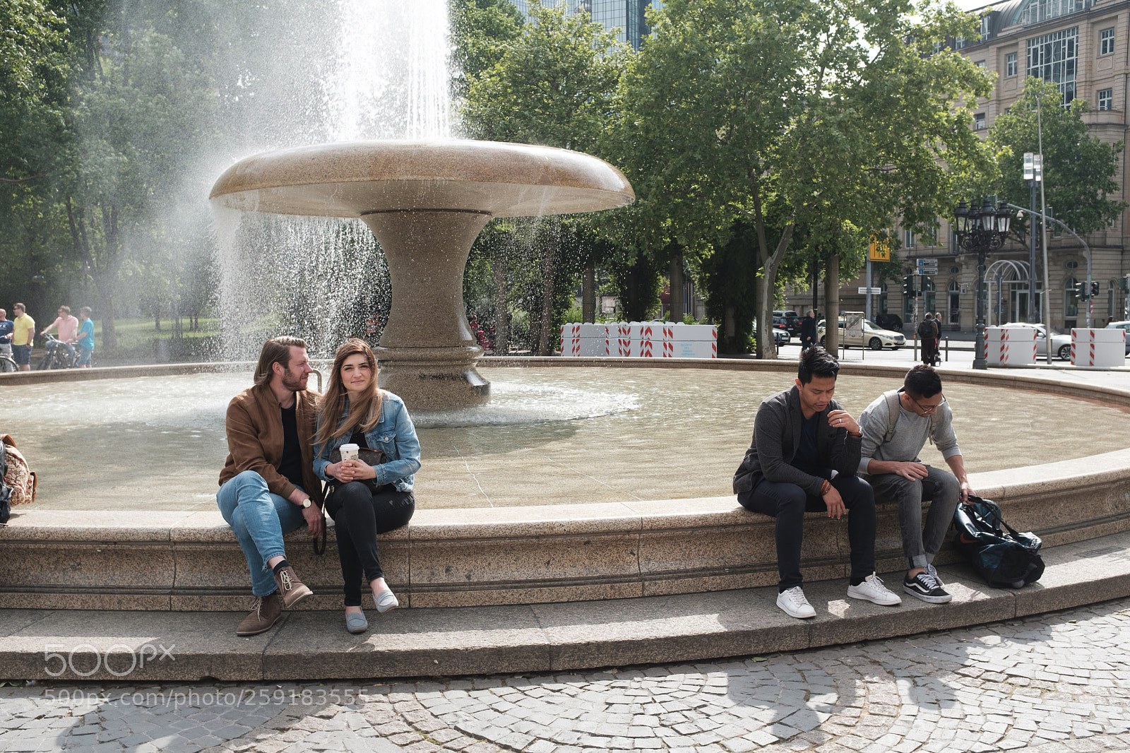 Fujifilm X100F sample photo. Couple in sitting in photography