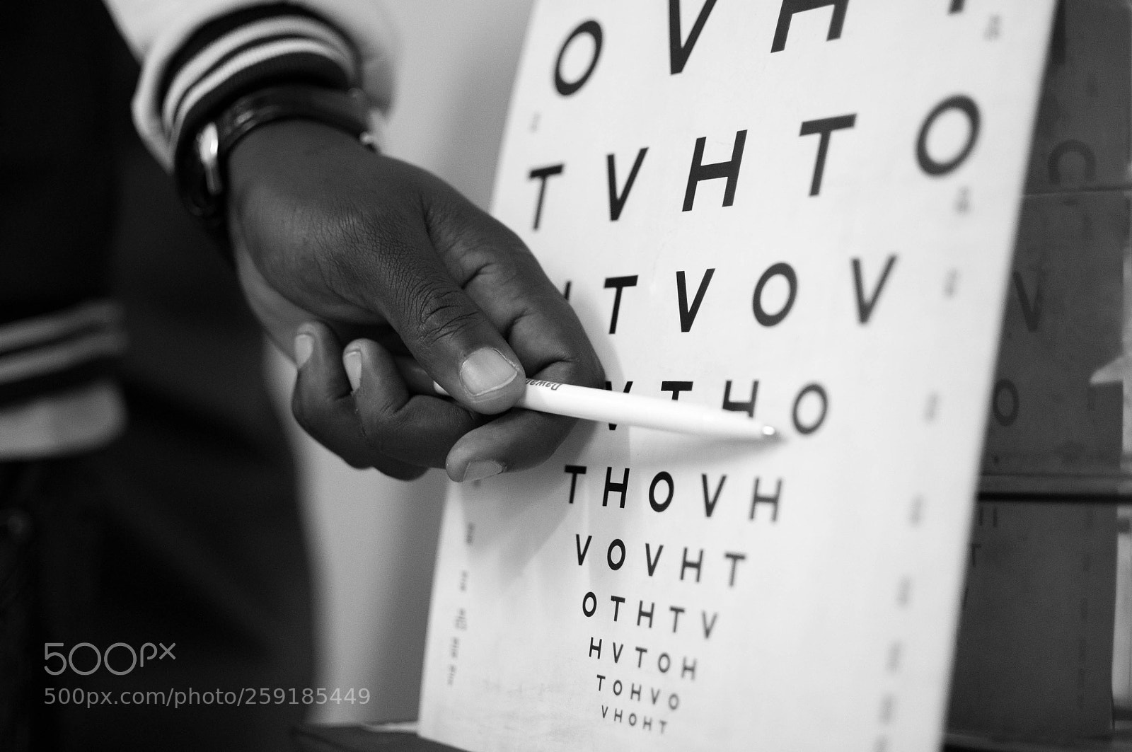 Nikon D90 sample photo. Eye exam in kenya photography