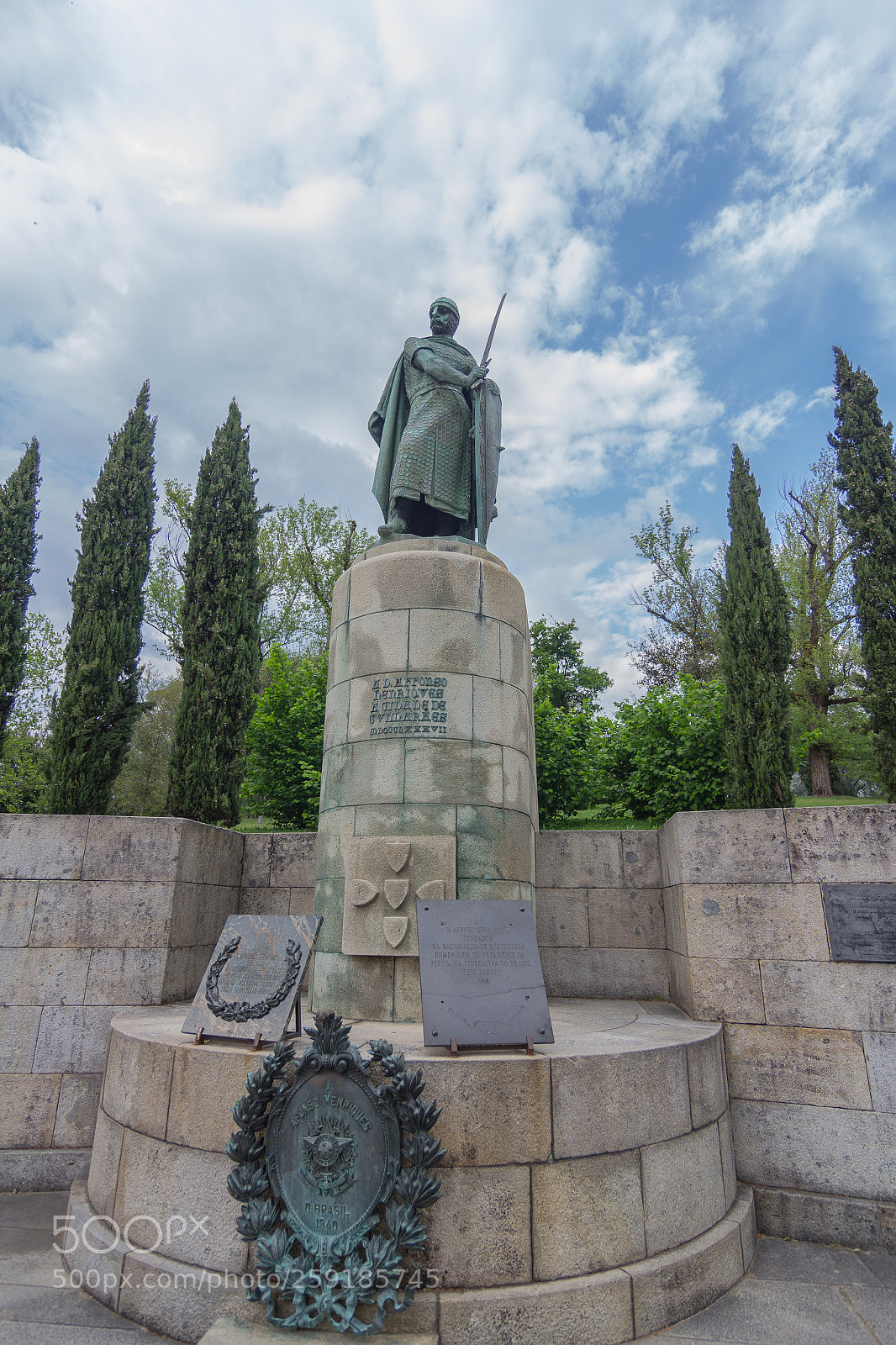 Canon EOS 60D sample photo. Statue of the first photography