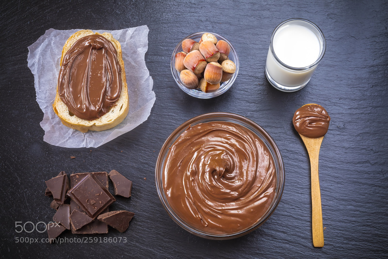 Canon EOS 5D Mark IV sample photo. Hazelnut nougat cream on photography