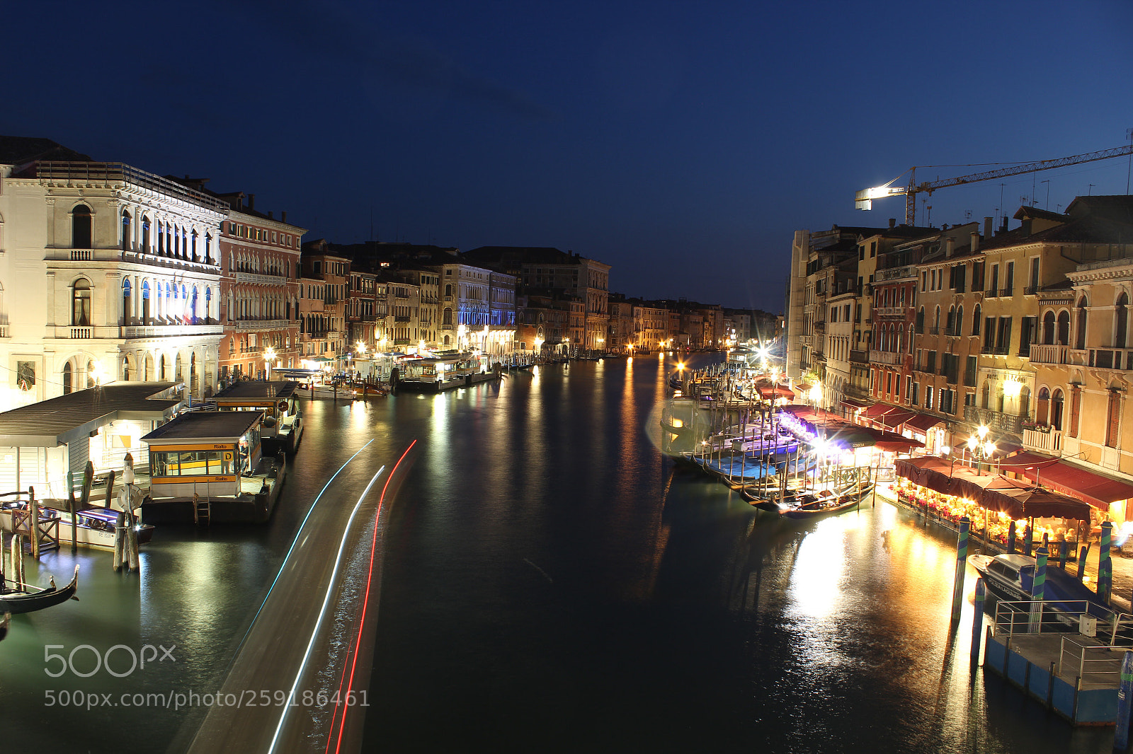 Canon EOS 1300D (EOS Rebel T6 / EOS Kiss X80) sample photo. Rialto night feelings photography