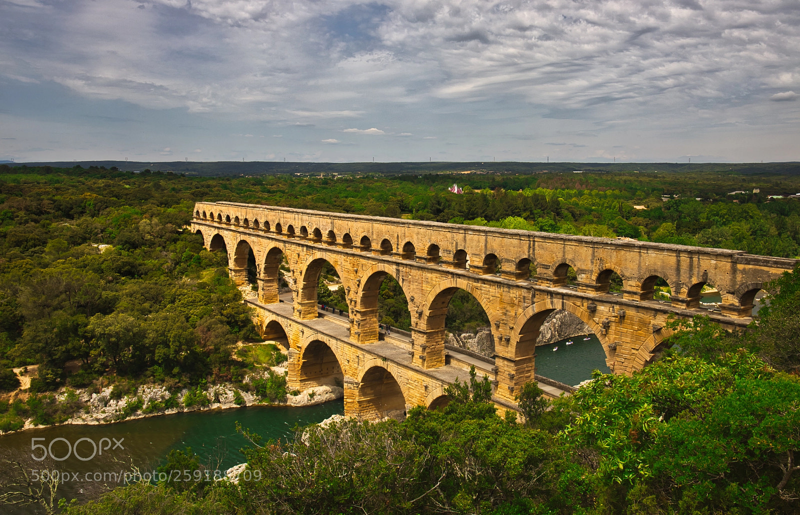 Canon EOS 6D Mark II sample photo. Pont du gard photography